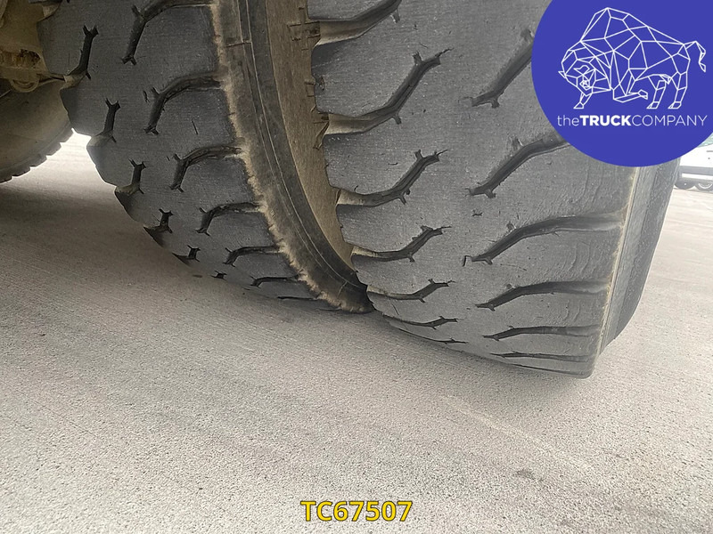 Renault C 430 - Betonmixer: 4 kép. Renault C 430 - Betonmixer: 4 kép.