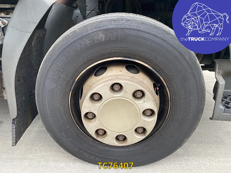 Renault D 210 - Hűtős teherautó: 3 kép. Renault D 210 - Hűtős teherautó: 3 kép.