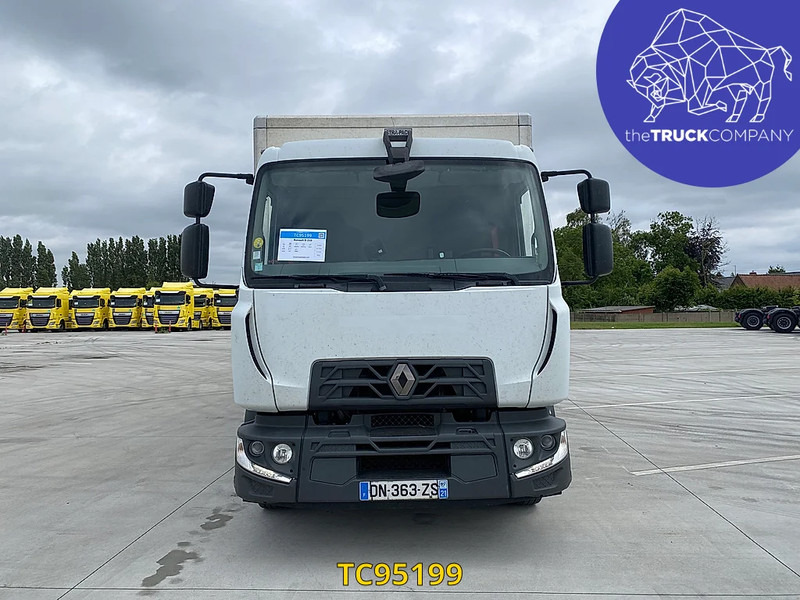 Renault D 210 - Dobozos felépítményű teherautó: 2 kép. Renault D 210 - Dobozos felépítményű teherautó: 2 kép.