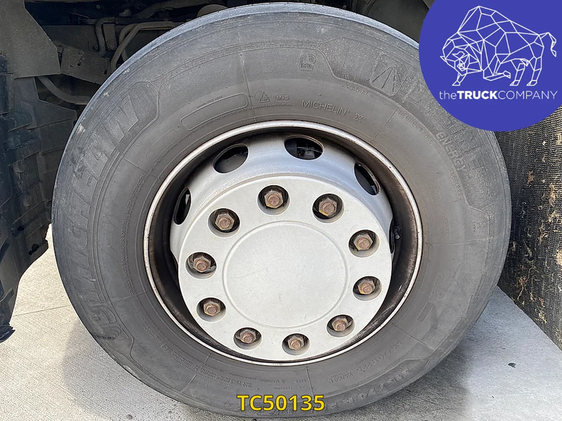 Renault D 320 - Hűtős teherautó: 3 kép. Renault D 320 - Hűtős teherautó: 3 kép.