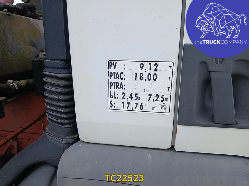 Billenőplatós teherautó Renault Premium 210: 11 kép.