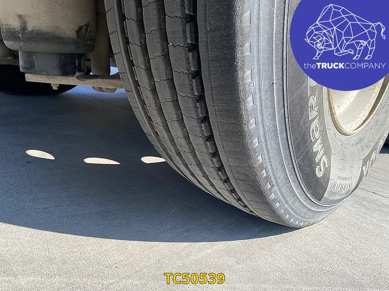 Renault Premium 385 - Dobozos felépítményű teherautó: 4 kép. Renault Premium 385 - Dobozos felépítményű teherautó: 4 kép.