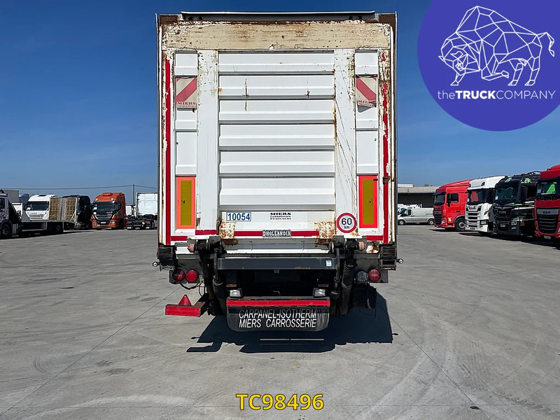 Renders - Félpótkocsi dobozos: 4 kép. Renders - Félpótkocsi dobozos: 4 kép.