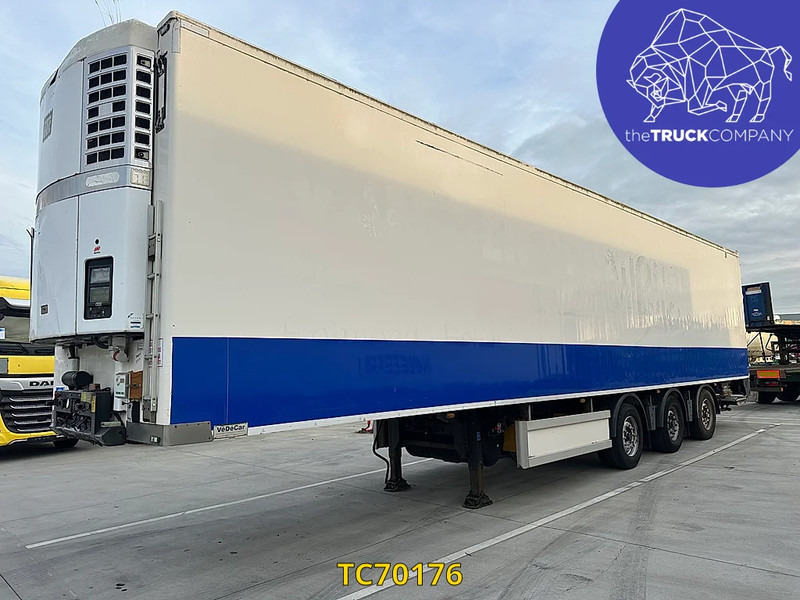 Renders Védécar - Félpótkocsi hűtős: 2 kép. Renders Védécar - Félpótkocsi hűtős: 2 kép.