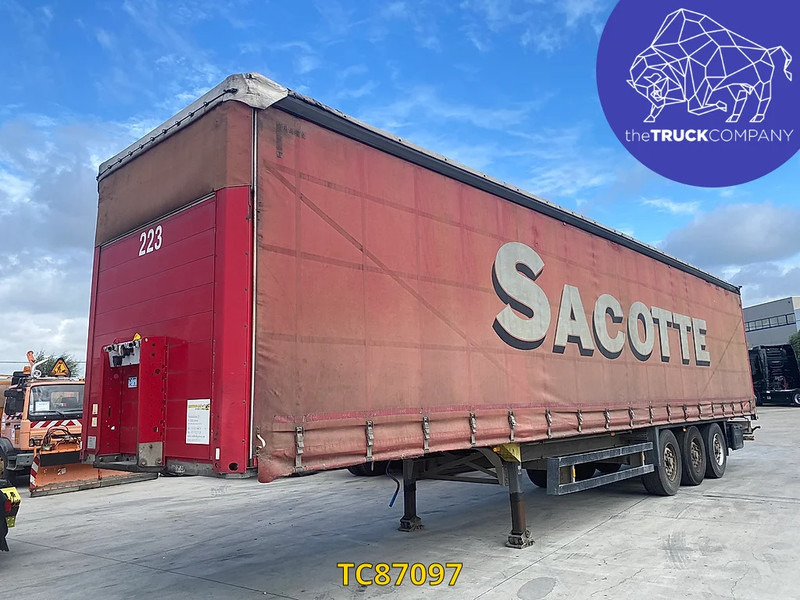 Schmitz Cargobull - Ponyvás félpótkocsi: 1 kép. Schmitz Cargobull - Ponyvás félpótkocsi: 1 kép.