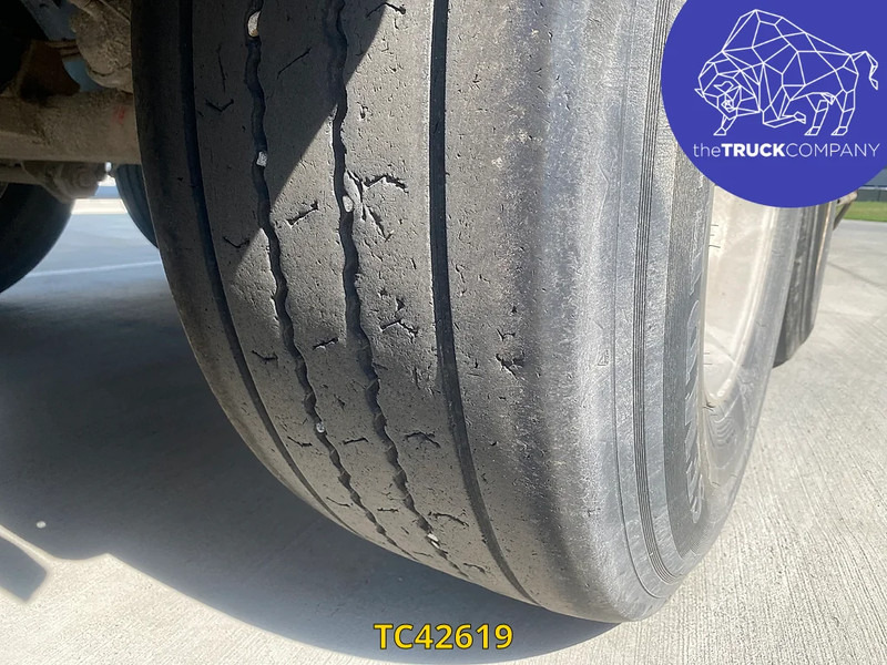 Stas - Félpótkocsi billenőplatós: 3 kép. Stas - Félpótkocsi billenőplatós: 3 kép.