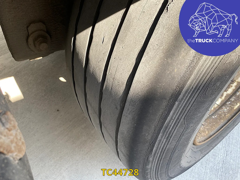 TURBOS HOET - Félpótkocsi hűtős: 4 kép. TURBOS HOET - Félpótkocsi hűtős: 4 kép.