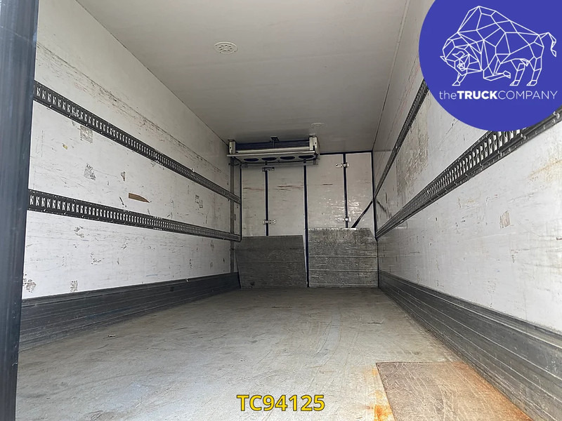 Van Hool  - Pótkocsi hűtős: 2 kép. Van Hool  - Pótkocsi hűtős: 2 kép.