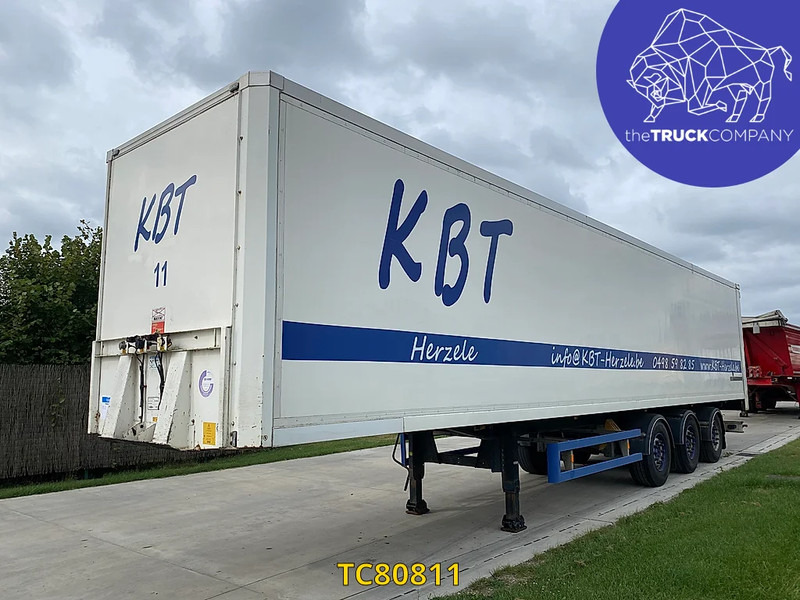 Van Hool - Félpótkocsi dobozos: 2 kép. Van Hool - Félpótkocsi dobozos: 2 kép.