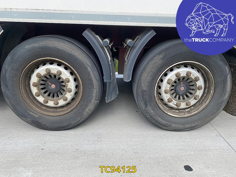 Van Hool  - Pótkocsi hűtős: 3 kép. Van Hool  - Pótkocsi hűtős: 3 kép.