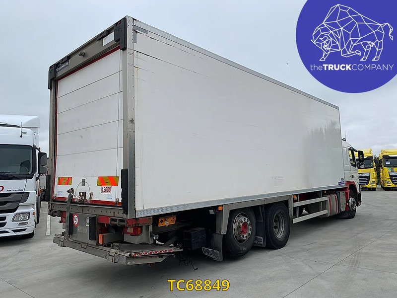 Volvo FM 410 - Hűtős teherautó: 4 kép. Volvo FM 410 - Hűtős teherautó: 4 kép.