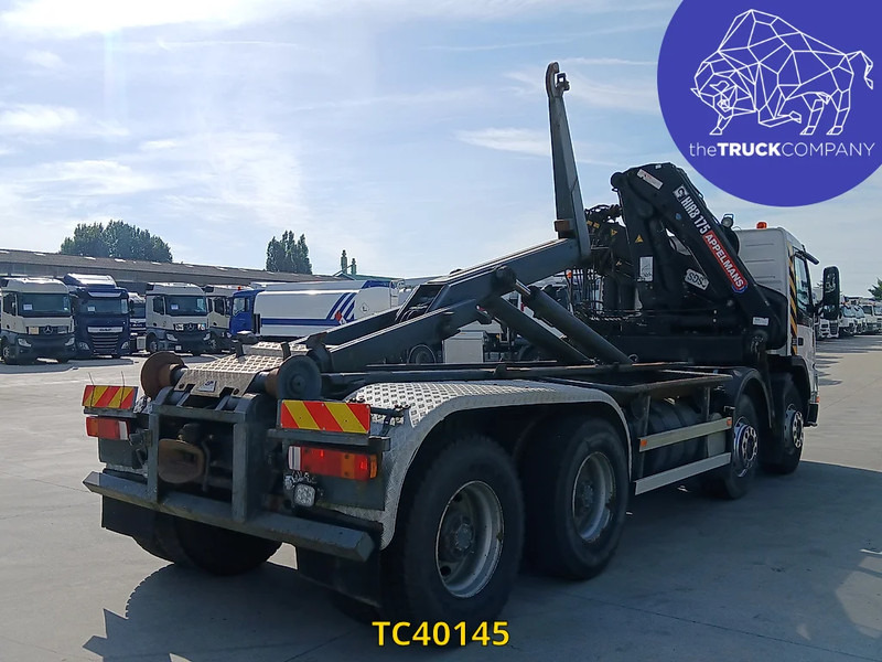 Volvo FM - Cserefelépítményes teherautó: 2 kép. Volvo FM - Cserefelépítményes teherautó: 2 kép.