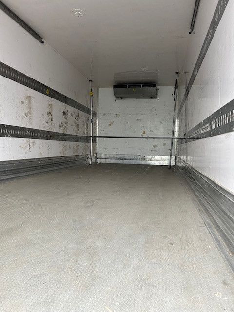 Mercedes-Benz Atego 1524 Tiefkühler - Hűtős teherautó: 5 kép. Mercedes-Benz Atego 1524 Tiefkühler - Hűtős teherautó: 5 kép.