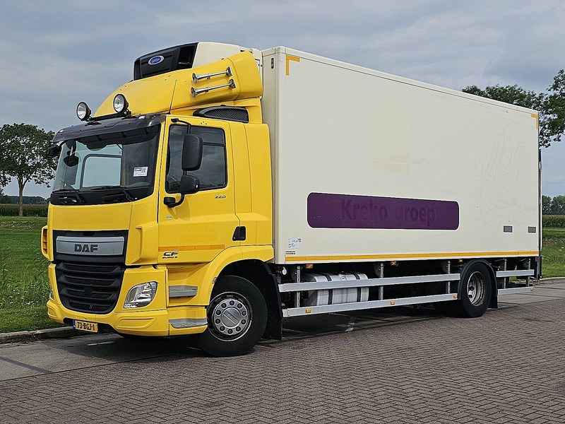 DAF CF 220 CARRIER LIFT DOORS - Hűtős teherautó: 2 kép. DAF CF 220 CARRIER LIFT DOORS - Hűtős teherautó: 2 kép.