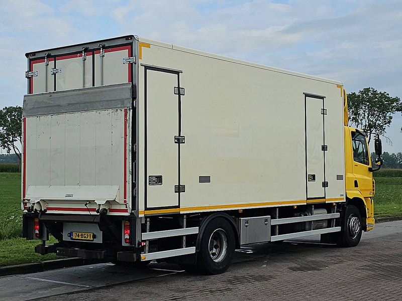 DAF CF 220 CARRIER LIFT DOORS - Hűtős teherautó: 3 kép. DAF CF 220 CARRIER LIFT DOORS - Hűtős teherautó: 3 kép.