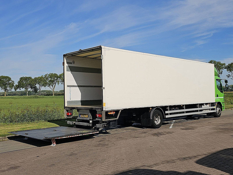 DAF LF 230 16T AIRCO TAILLIFT - Dobozos felépítményű teherautó: 3 kép. DAF LF 230 16T AIRCO TAILLIFT - Dobozos felépítményű teherautó: 3 kép.