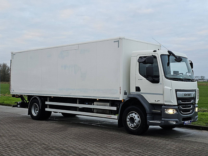 DAF LF 230 19T MANUAL AIRCO - Dobozos felépítményű teherautó: 5 kép. DAF LF 230 19T MANUAL AIRCO - Dobozos felépítményű teherautó: 5 kép.