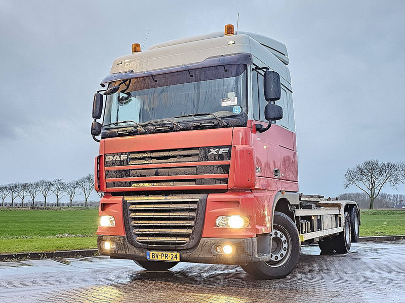 DAF XF 105.410 6X2 FAS NL-TRUCK - Horgos rakodó teherautó: 1 kép. DAF XF 105.410 6X2 FAS NL-TRUCK - Horgos rakodó teherautó: 1 kép.