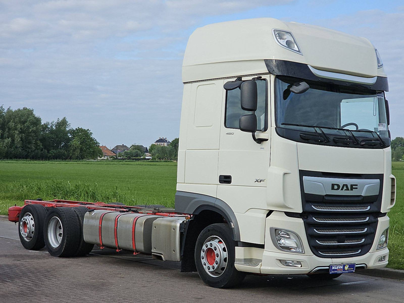DAF XF 480 SSC 6X2 FAR INTARDER - Alvaz teherautó: 5 kép. DAF XF 480 SSC 6X2 FAR INTARDER - Alvaz teherautó: 5 kép.