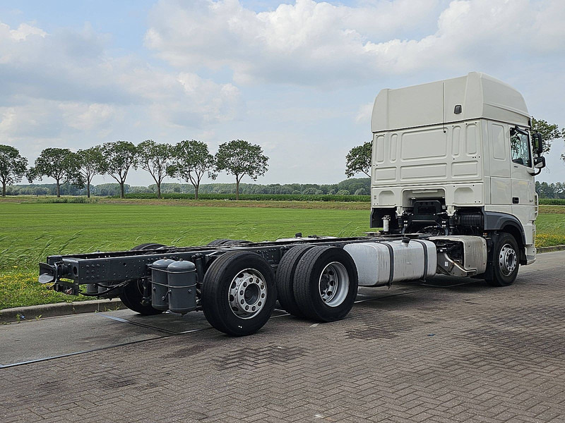 DAF XF 480 SSC 6X2 FAR INTARDER - Alvaz teherautó: 3 kép. DAF XF 480 SSC 6X2 FAR INTARDER - Alvaz teherautó: 3 kép.