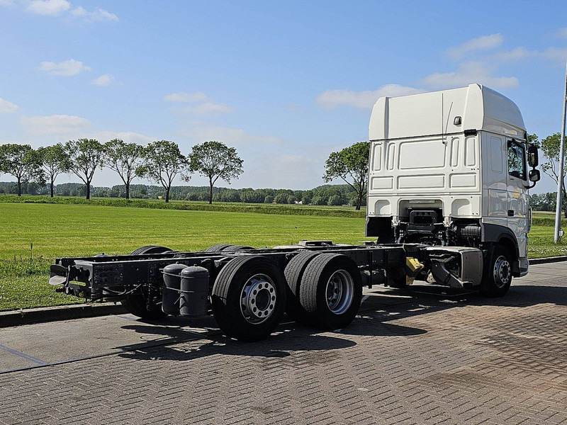 DAF XF 480 SSC 6X2 FAR INTARDER - Alvaz teherautó: 3 kép. DAF XF 480 SSC 6X2 FAR INTARDER - Alvaz teherautó: 3 kép.
