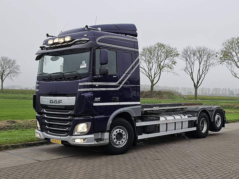 DAF XF 510 6X2 FAN STEERAXLE - Teherautó - kábelrendszer: 2 kép. DAF XF 510 6X2 FAN STEERAXLE - Teherautó - kábelrendszer: 2 kép.