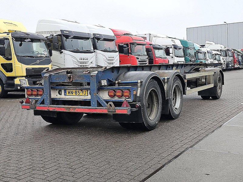 Floor FLA 10 188 - Pótkocsi cserefelépítményes: 2 kép. Floor FLA 10 188 - Pótkocsi cserefelépítményes: 2 kép.