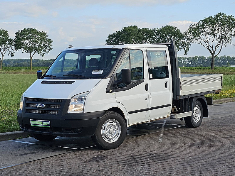 Ford Transit 300 pickup - Pickup: 2 kép. Ford Transit 300 pickup - Pickup: 2 kép.