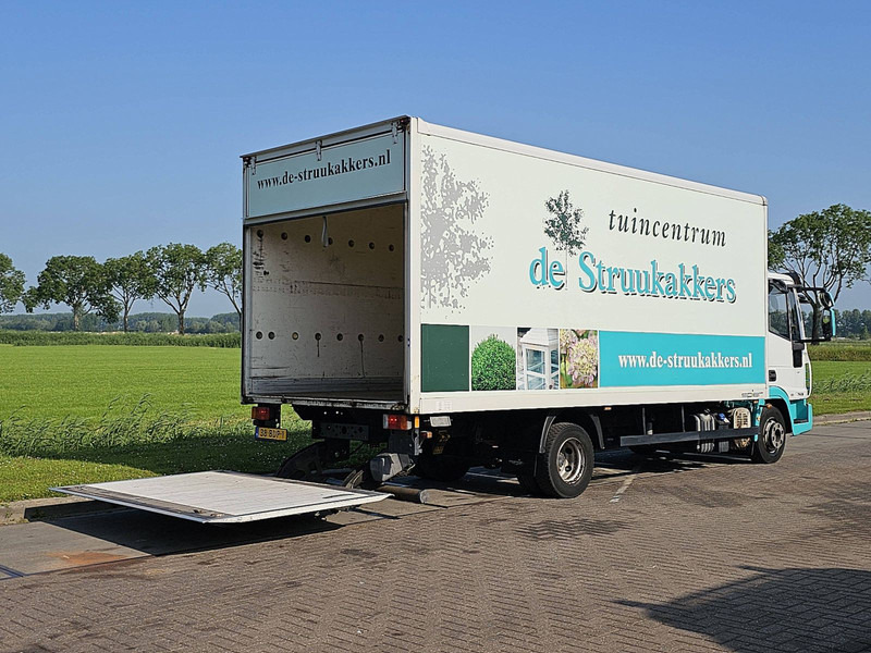 Iveco 75E18 EUROCARGO - Dobozos felépítményű teherautó: 3 kép. Iveco 75E18 EUROCARGO - Dobozos felépítményű teherautó: 3 kép.