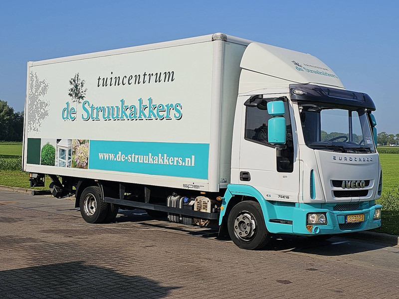 Iveco 75E18 EUROCARGO - Dobozos felépítményű teherautó: 5 kép. Iveco 75E18 EUROCARGO - Dobozos felépítményű teherautó: 5 kép.