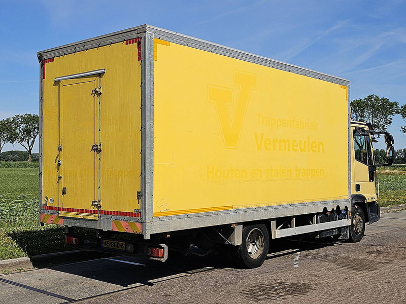 Iveco 80E16 EUROCARGO MANUAL AIRCO - Dobozos felépítményű teherautó: 3 kép. Iveco 80E16 EUROCARGO MANUAL AIRCO - Dobozos felépítményű teherautó: 3 kép.