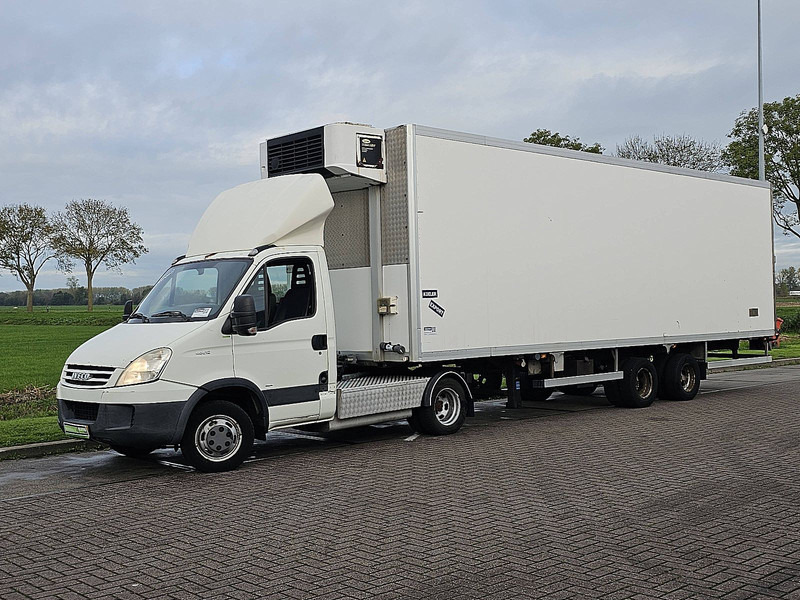 Iveco Daily 40C18 - Hűtős kisteherautó: 2 kép. Iveco Daily 40C18 - Hűtős kisteherautó: 2 kép.