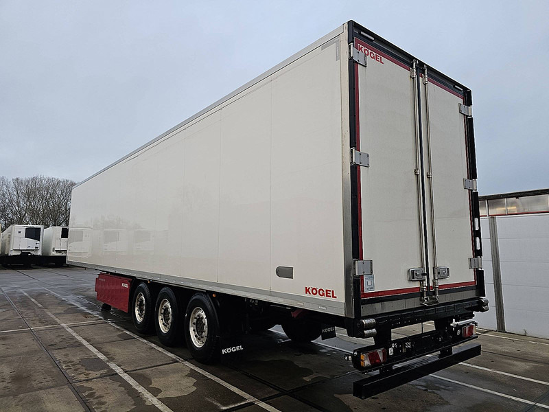 Kögel S24 - Félpótkocsi hűtős: 5 kép. Kögel S24 - Félpótkocsi hűtős: 5 kép.