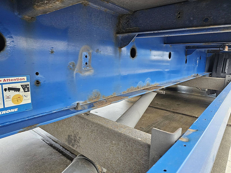 Ponyvás félpótkocsi Krone N/A: 10 kép.