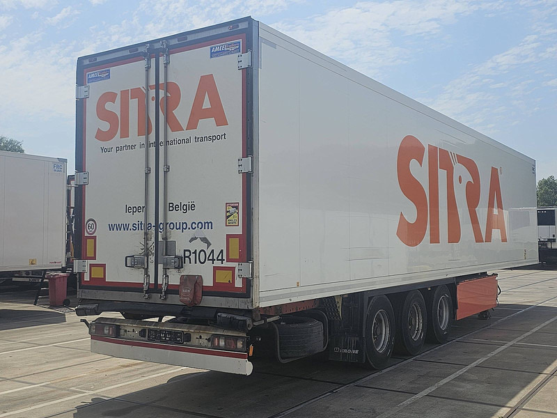 Krone SD Thermoking SLXe /200 - Félpótkocsi hűtős: 2 kép. Krone SD Thermoking SLXe /200 - Félpótkocsi hűtős: 2 kép.