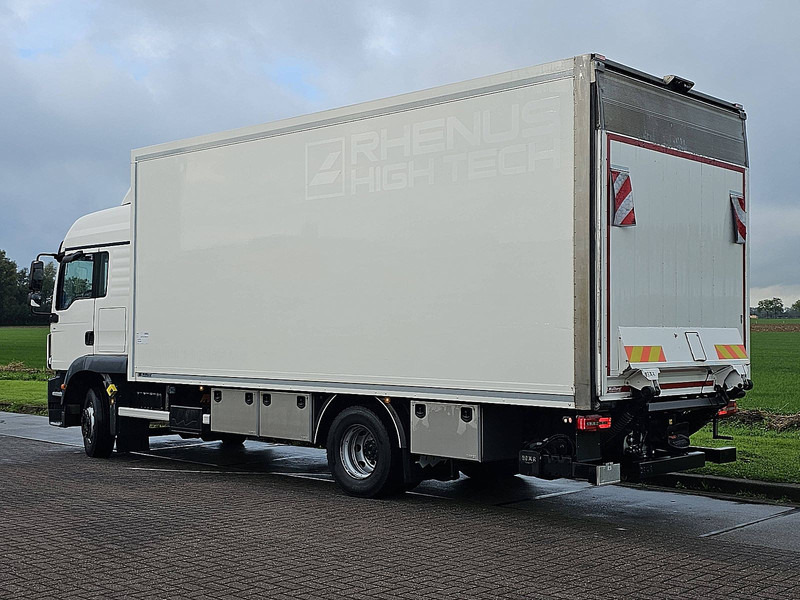 Hűtős teherautó MAN 12.250 TGM LX HEATER 2T LIFT: 6 kép. Hűtős teherautó MAN 12.250 TGM LX HEATER 2T LIFT: 6 kép.