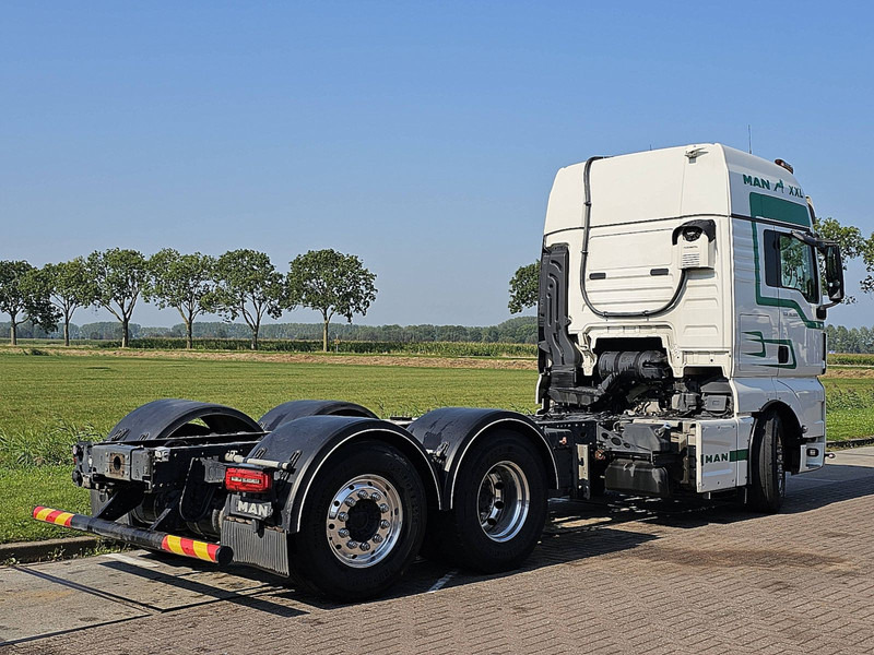 MAN 26.500 TGX XXL 6X2-4 LL WB420 - Alvaz teherautó: 3 kép. MAN 26.500 TGX XXL 6X2-4 LL WB420 - Alvaz teherautó: 3 kép.