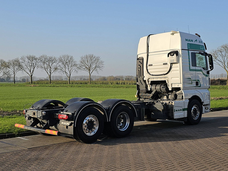 MAN 26.500 TGX XXL 6X2-4 LL WB420 - Alvaz teherautó: 3 kép. MAN 26.500 TGX XXL 6X2-4 LL WB420 - Alvaz teherautó: 3 kép.