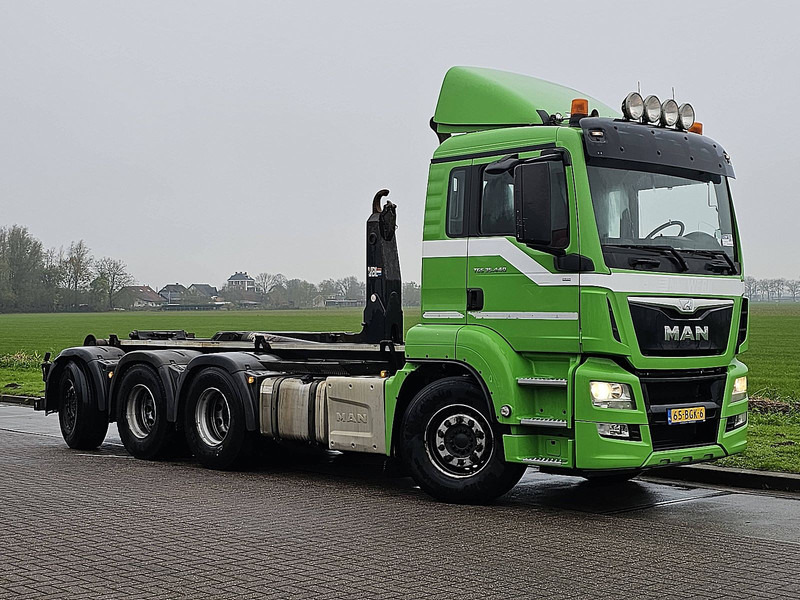 MAN 35.440 TGS - Horgos rakodó teherautó: 5 kép. MAN 35.440 TGS - Horgos rakodó teherautó: 5 kép.