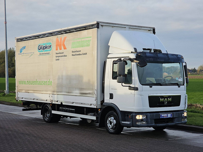 MAN 8.180 TGL - Ponyvás teherautó: 5 kép. MAN 8.180 TGL - Ponyvás teherautó: 5 kép.