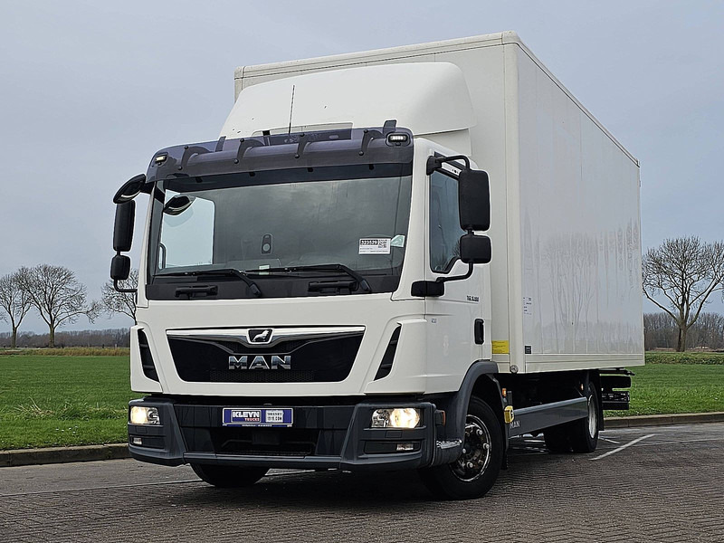MAN 8.180 TGL Möbelkoffer - Dobozos felépítményű teherautó: 1 kép. MAN 8.180 TGL Möbelkoffer - Dobozos felépítményű teherautó: 1 kép.