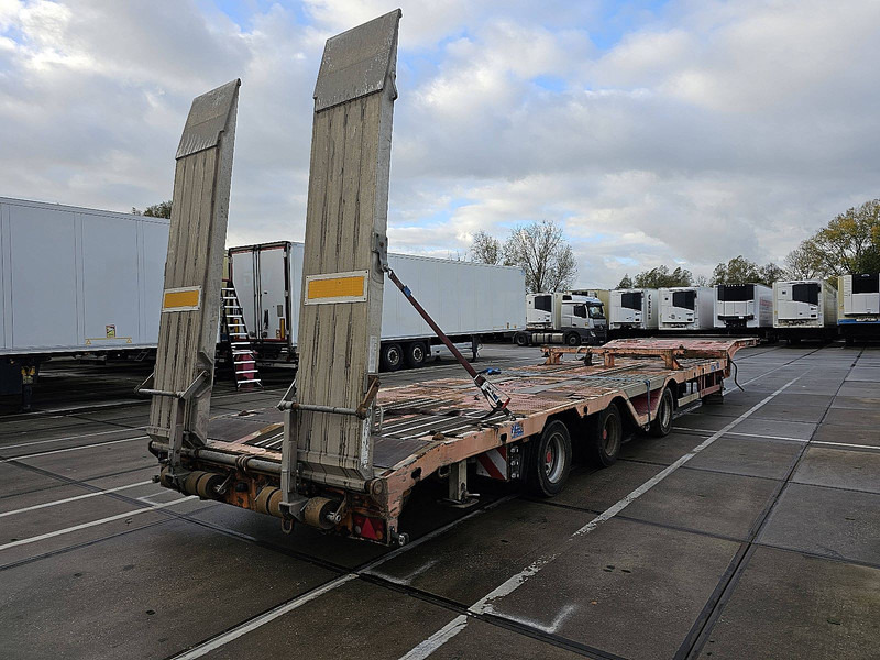 MEUSBURGER MTS-3 - Félpótkocsi mélybölcsős: 2 kép. MEUSBURGER MTS-3 - Félpótkocsi mélybölcsős: 2 kép.