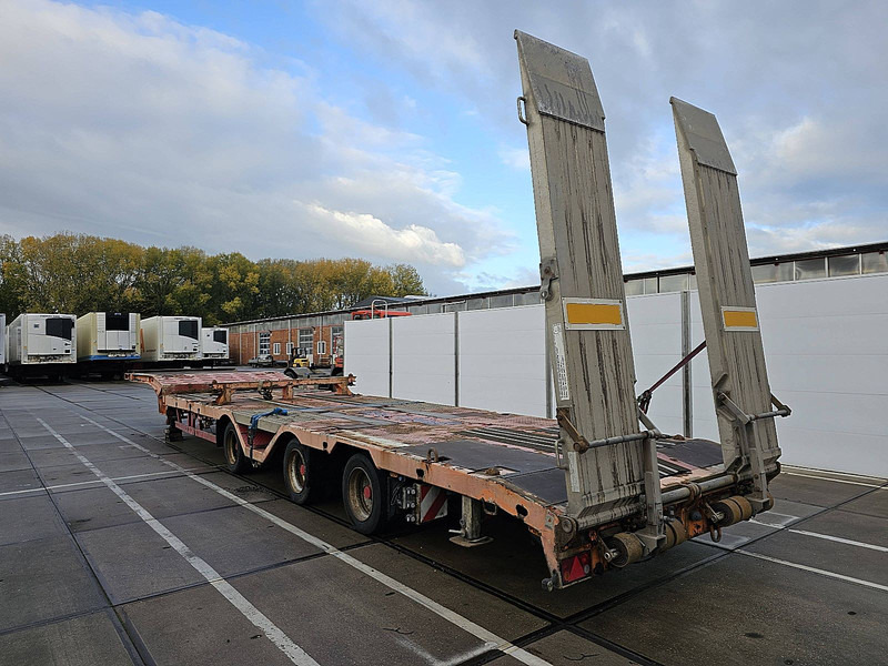 MEUSBURGER MTS-3 - Félpótkocsi mélybölcsős: 5 kép. MEUSBURGER MTS-3 - Félpótkocsi mélybölcsős: 5 kép.