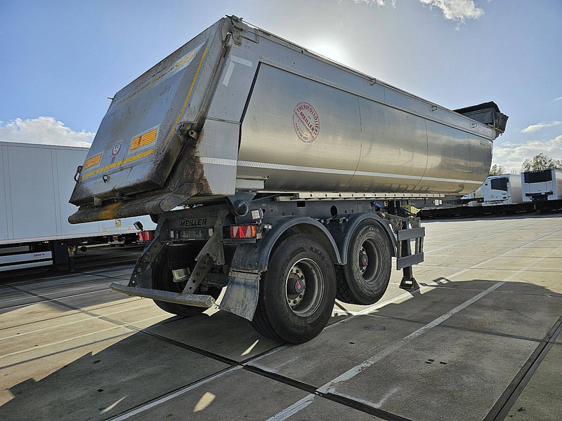 Meiller KISA 2 THERMOISOLIERT - Félpótkocsi billenőplatós: 2 kép. Meiller KISA 2 THERMOISOLIERT - Félpótkocsi billenőplatós: 2 kép.