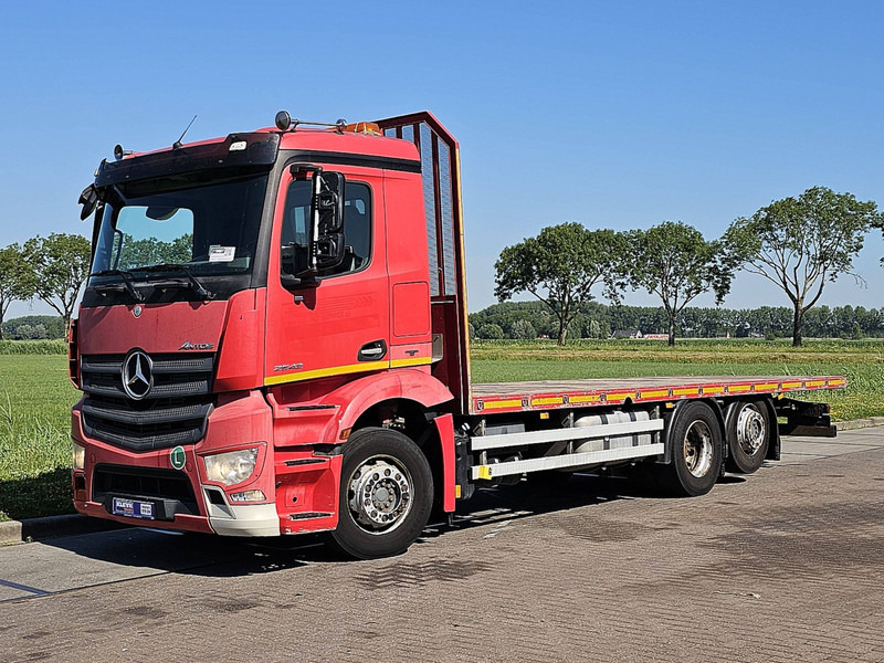 Mercedes-Benz ANTOS 2543 6X2 - Platós teherautó: 2 kép. Mercedes-Benz ANTOS 2543 6X2 - Platós teherautó: 2 kép.