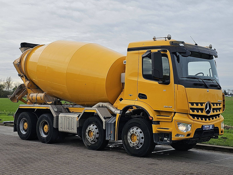 Mercedes-Benz AROCS 3243 8X4 LIEBHERR 10M3 - Betonmixer: 5 kép. Mercedes-Benz AROCS 3243 8X4 LIEBHERR 10M3 - Betonmixer: 5 kép.