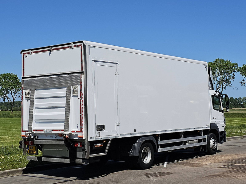 Mercedes-Benz ATEGO 1324 13.5T AIRCO TAILLIFT - Dobozos felépítményű teherautó: 3 kép. Mercedes-Benz ATEGO 1324 13.5T AIRCO TAILLIFT - Dobozos felépítményű teherautó: 3 kép.