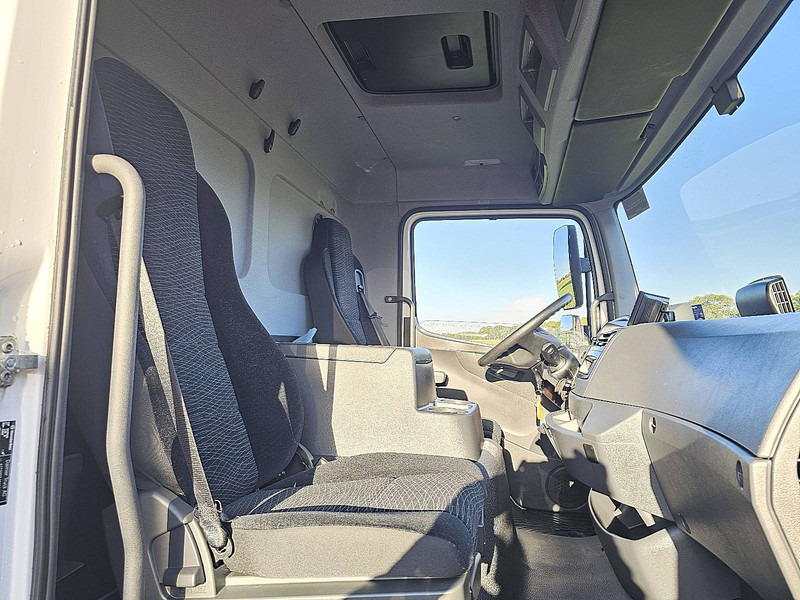 Dobozos felépítményű teherautó Mercedes-Benz ATEGO 816 WB 332 AIRCO LIFT: 7 kép.