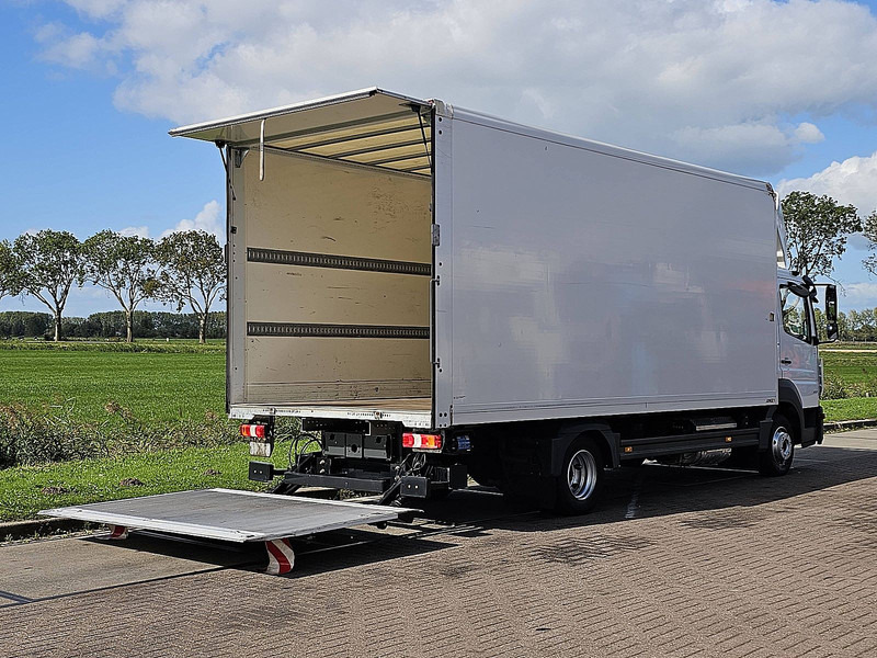 Mercedes-Benz ATEGO 818 TAILLIFT AIRCO - Dobozos felépítményű teherautó: 3 kép. Mercedes-Benz ATEGO 818 TAILLIFT AIRCO - Dobozos felépítményű teherautó: 3 kép.