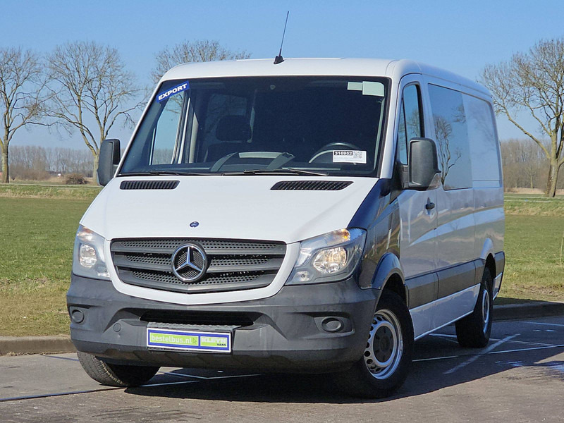 Mercedes-Benz Sprinter 314 AC 9 PERS - Minibusz, Kisbusz: 1 kép. Mercedes-Benz Sprinter 314 AC 9 PERS - Minibusz, Kisbusz: 1 kép.